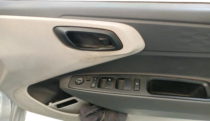 2021 Hyundai AURA S 1.2 CNG, CNG, Manual, 77,712 km, interior