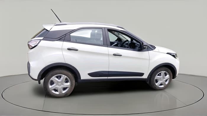 2022 Tata NEXON XMA SUNROOF DIESEL, Diesel, Automatic, 36,998 km, exterior