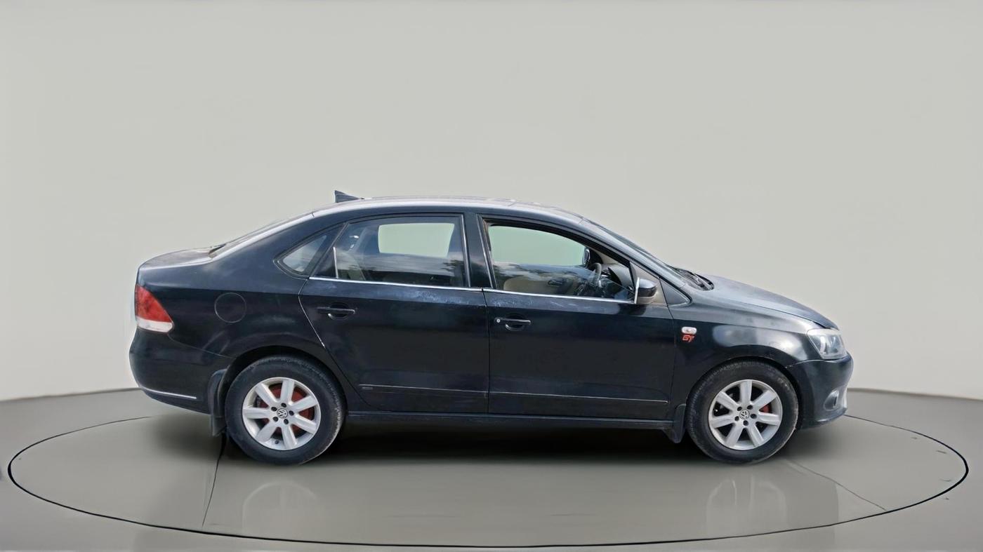 2011 Volkswagen Vento HIGHLINE DIESEL 1.6, Diesel, Manual, 1,19,454 km, exterior