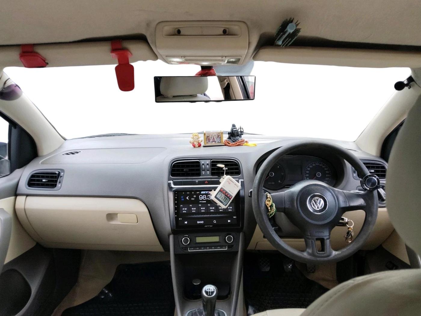 2011 Volkswagen Vento HIGHLINE DIESEL 1.6, Diesel, Manual, 1,19,454 km, interior