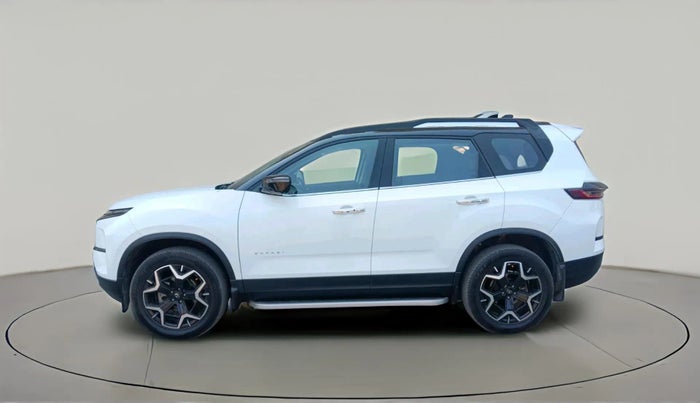 2025 Tata Safari ACCOMPLISHED PLUS DUAL TONE AT, Diesel, Automatic, 15,877 km, exterior