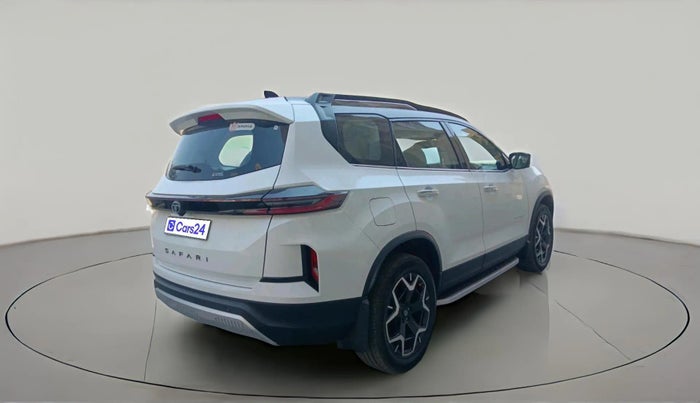 2025 Tata Safari ACCOMPLISHED PLUS DUAL TONE AT, Diesel, Automatic, 15,877 km, exterior