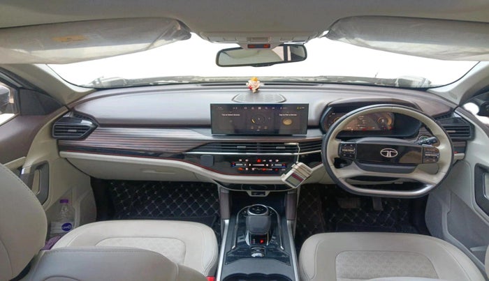 2025 Tata Safari ACCOMPLISHED PLUS DUAL TONE AT, Diesel, Automatic, 15,877 km, interior