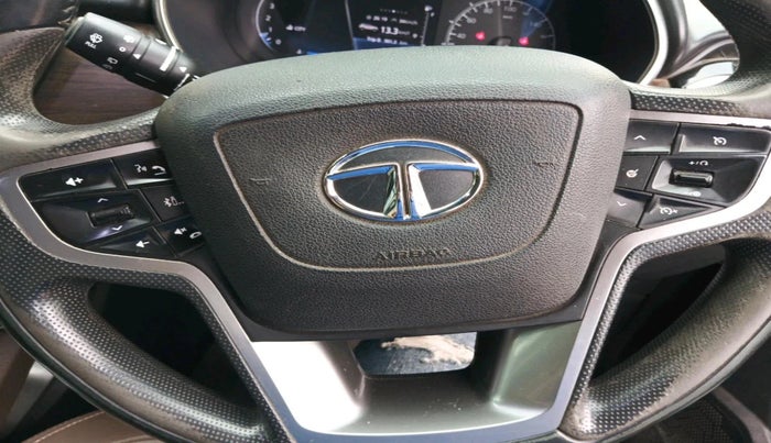 2019 Tata Harrier XZ 2.0L, Diesel, Manual, 1,69,505 km, interior