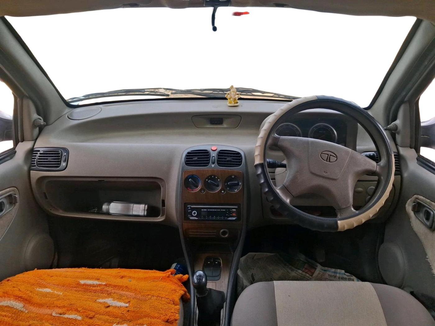 2011 Tata Indica EV2 LX, Diesel, Manual, 1,03,428 km, interior