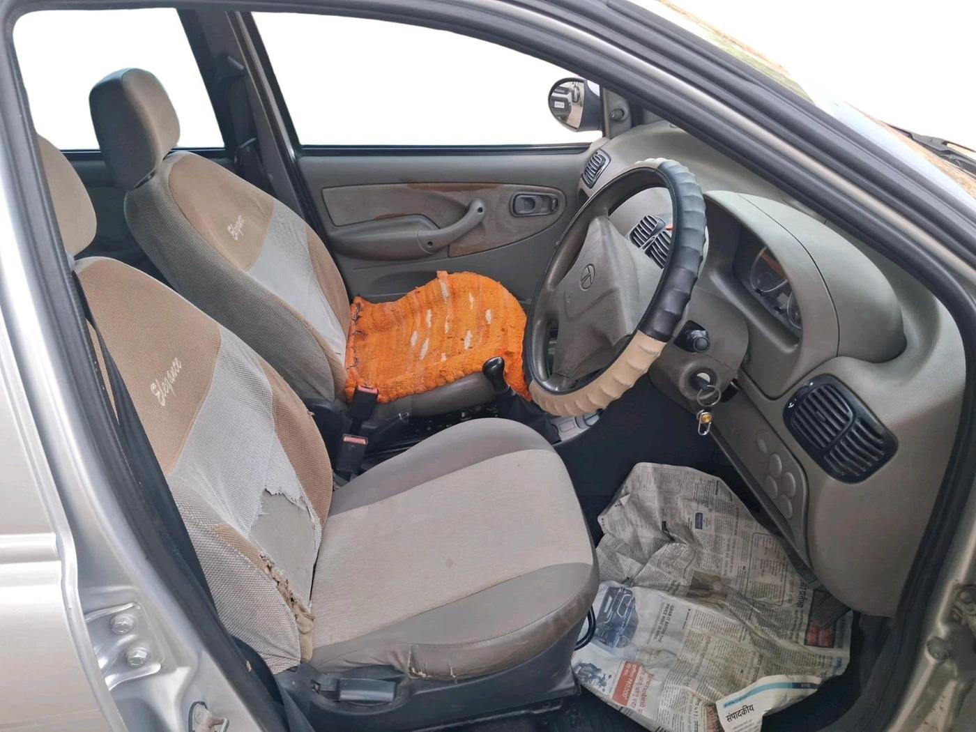 2011 Tata Indica EV2 LX, Diesel, Manual, 1,03,428 km, interior