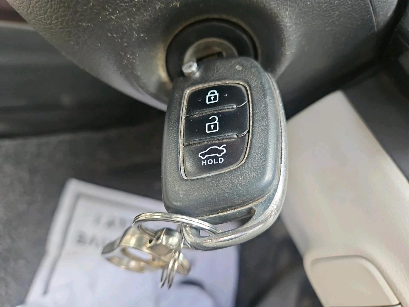 2021 Hyundai AURA S 1.2 CNG, CNG, Manual, 74,893 km, interior