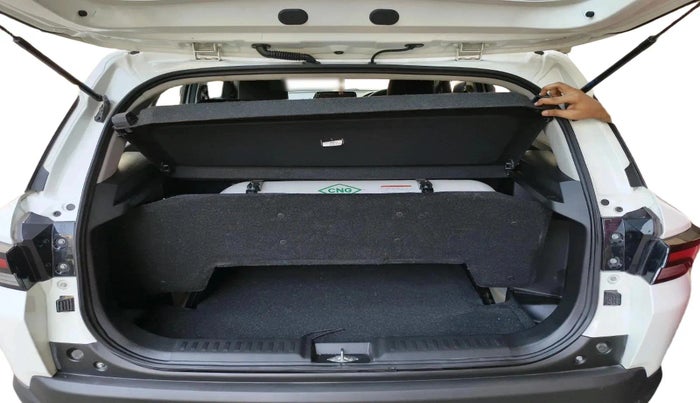 2024 Maruti BREZZA ZXI S-CNG, CNG, Manual, 14,786 km, exterior