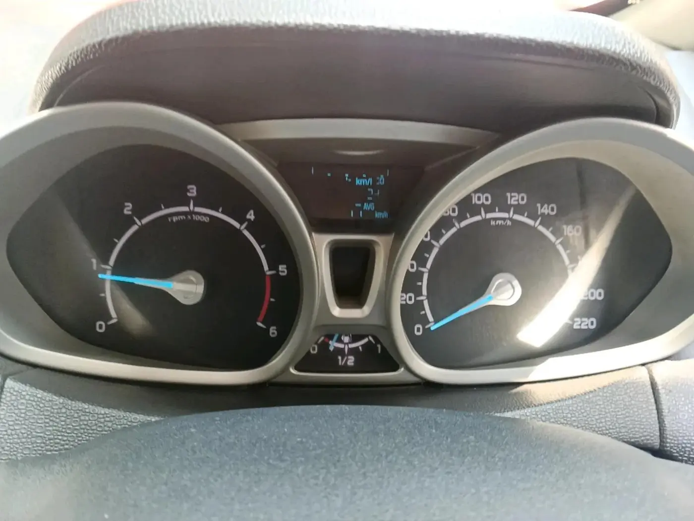 2014 Ford Ecosport TITANIUM 1.5L DIESEL, Diesel, Manual, 1,08,000 km, interior