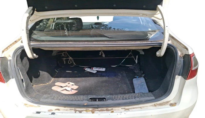 2011 Ford Fiesta STYLE DIESEL, Diesel, Manual, 1,05,594 km, exterior