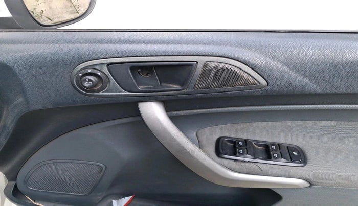 2011 Ford Fiesta STYLE DIESEL, Diesel, Manual, 1,05,594 km, interior