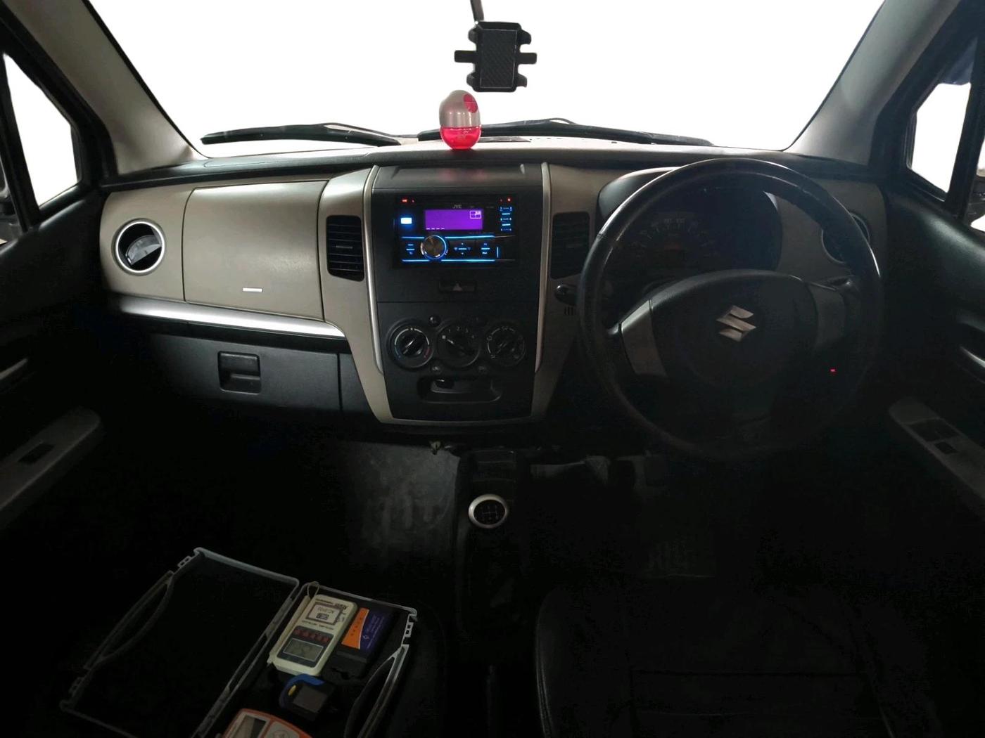 2013 Maruti Wagon R 1.0 LXI, Petrol, Manual, 63,455 km, interior