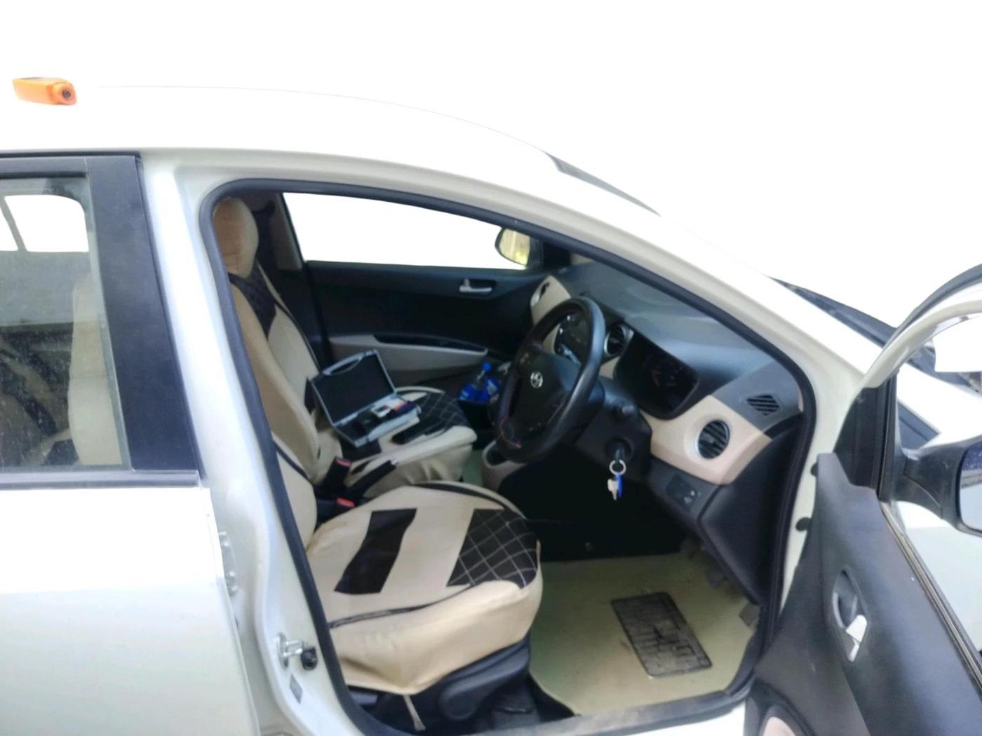 2014 Hyundai Xcent S 1.2, Petrol, Manual, 98,168 km, interior