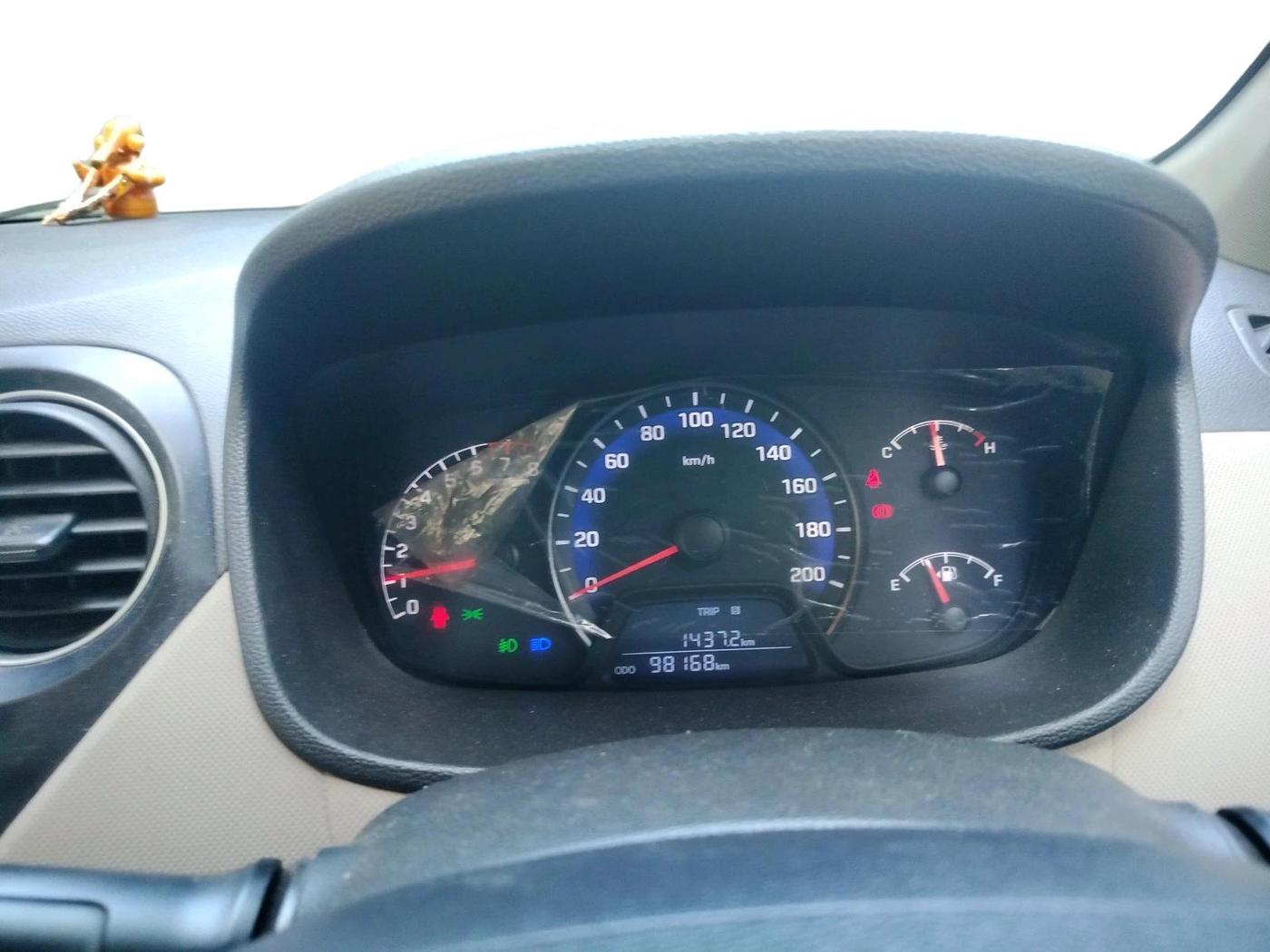 2014 Hyundai Xcent S 1.2, Petrol, Manual, 98,168 km, interior