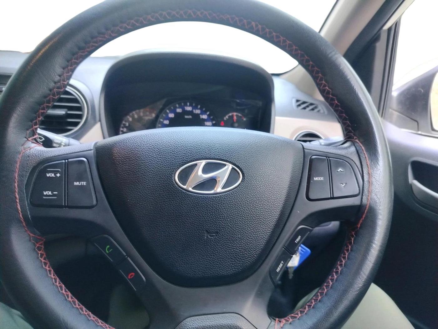 2014 Hyundai Xcent S 1.2, Petrol, Manual, 98,168 km, interior