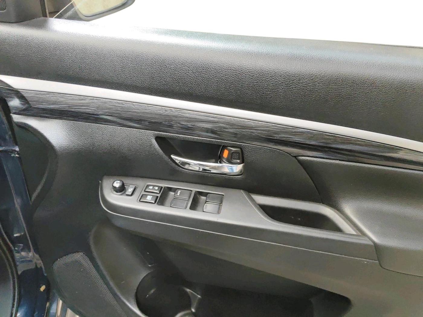 2022 Maruti XL6 ZETA MT, Petrol, Manual, 32,997 km, interior