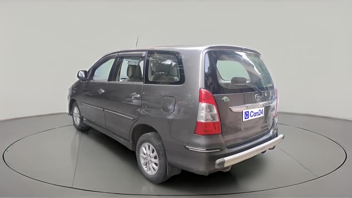 2012 Toyota Innova VX 2.5 7 STR, Diesel, Manual, 1,90,707 km, exterior