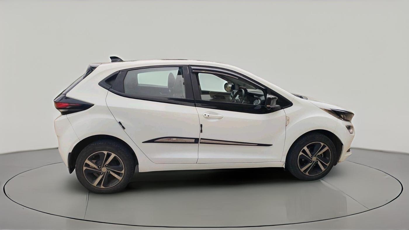 2025 Tata ALTROZ XZA Plus (S) Lux Petrol, Petrol, Automatic, 19,685 km, exterior