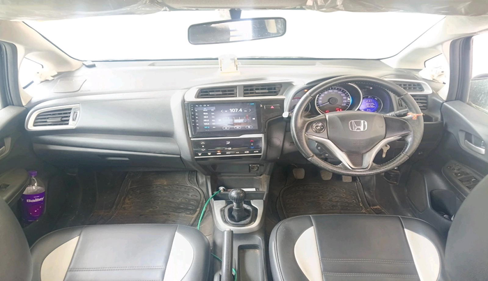 2017 Honda Jazz 1.5L I-DTEC VX, Diesel, Manual, 1,00,429 km, interior