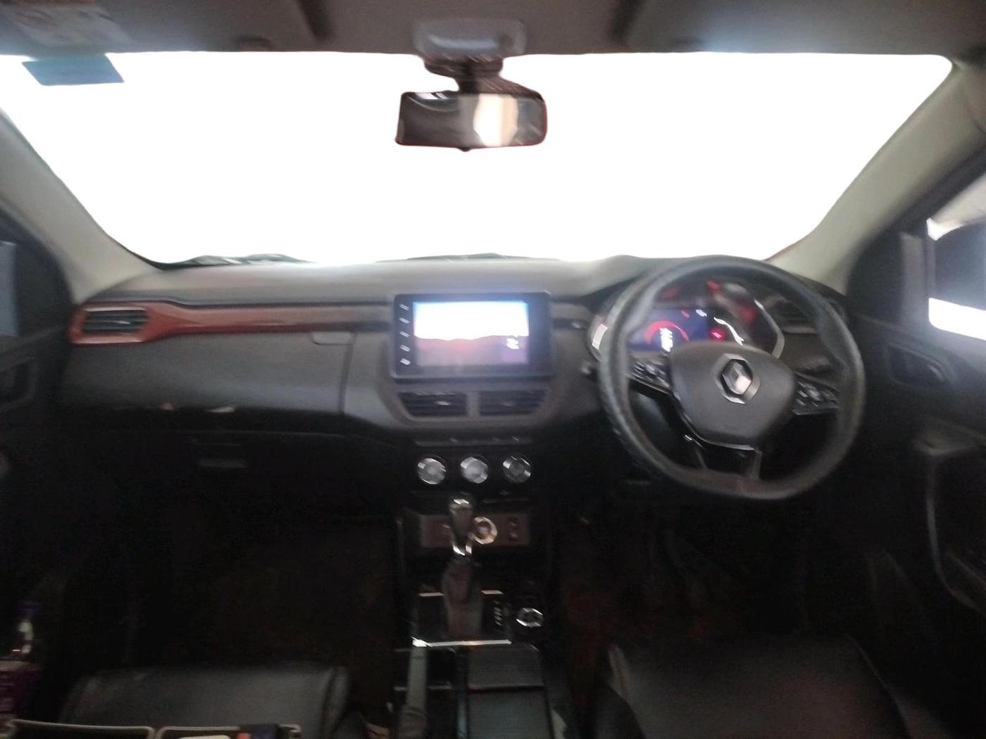 2023 Renault Kiger RXZ TURBO CVT DUAL TONE, Petrol, Automatic, 68,748 km, interior
