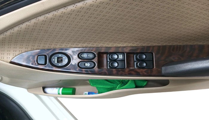 2012 Hyundai Verna FLUIDIC 1.6 CRDI SX OPT AT, Diesel, Automatic, 1,47,585 km, interior