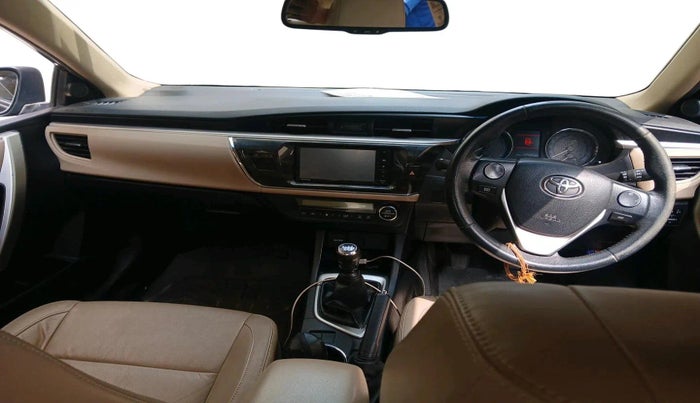 2015 Toyota Corolla Altis GL PETROL, Petrol, Manual, 77,226 km, interior