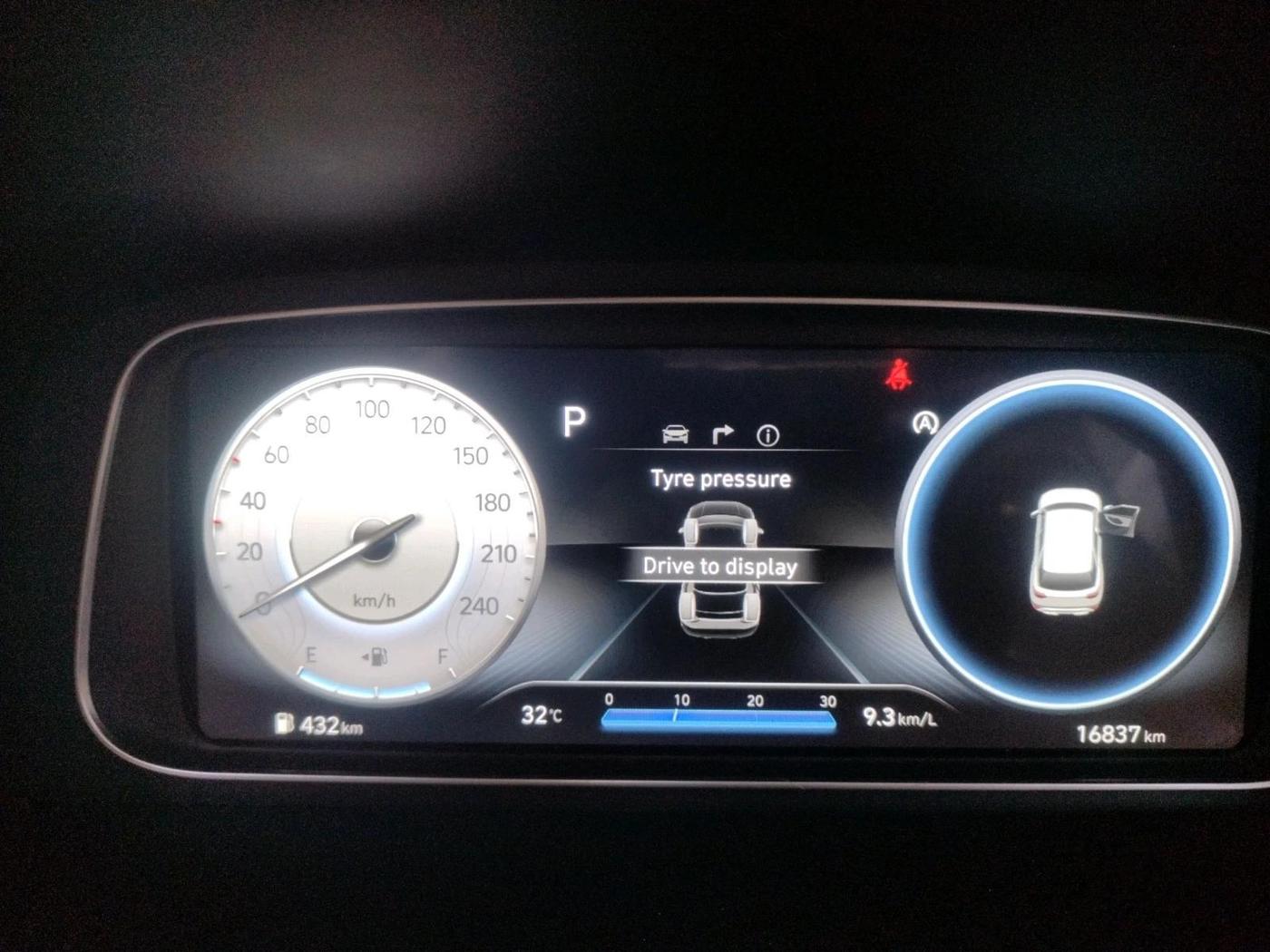2024 Hyundai ALCAZAR 1.5 SIGNATURE (O) TURBO DCT 7, Petrol, Automatic, 16,837 km, interior