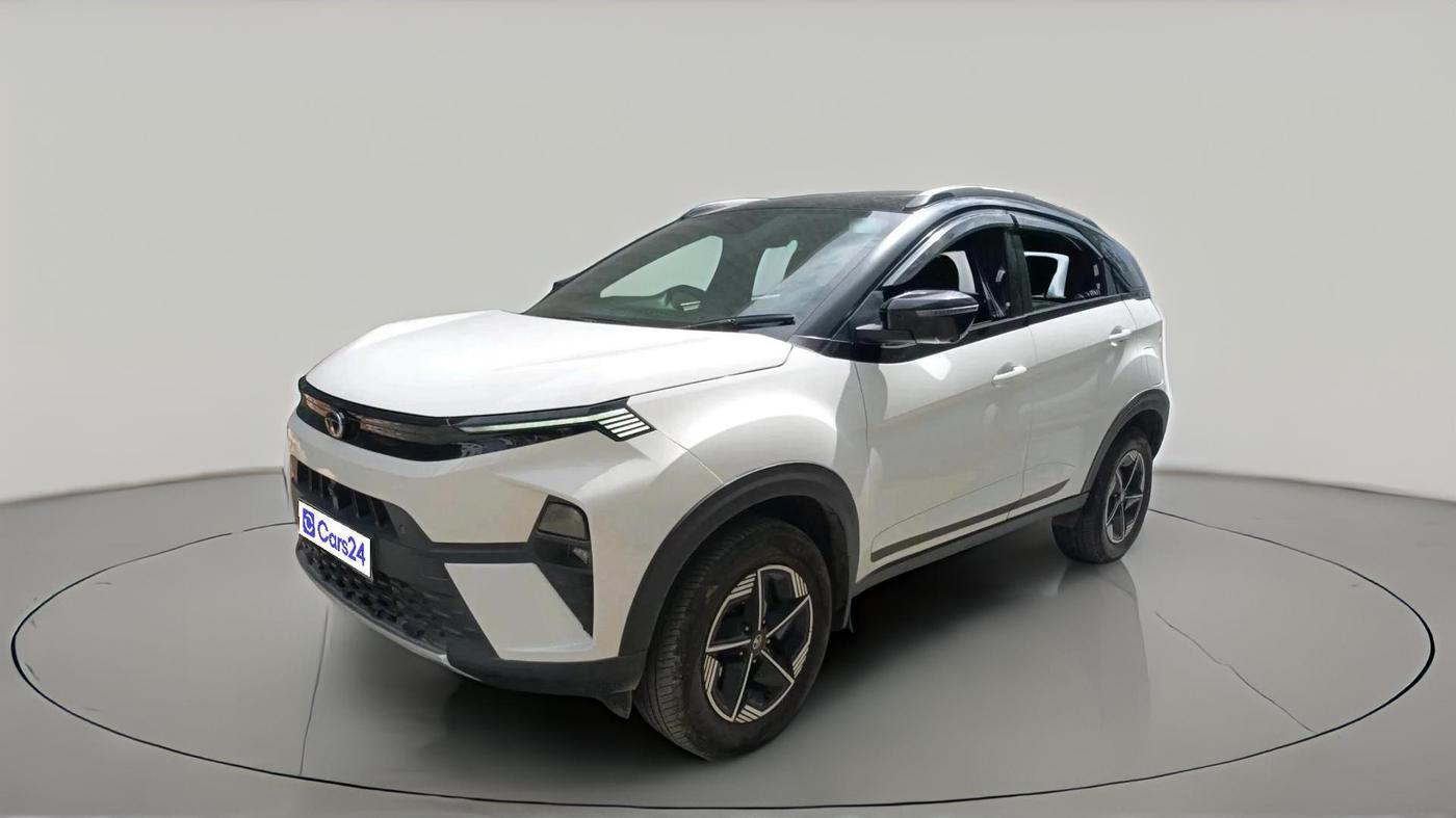2024 Tata NEXON Fearless Plus (PS) 1.2 iCNG 6MT Dual Tone, CNG, Manual, 38,212 km, exterior