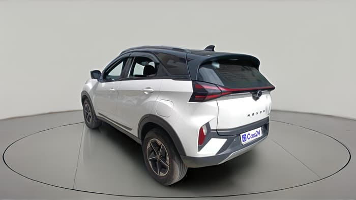 2024 Tata NEXON Fearless Plus (PS) 1.2 iCNG 6MT Dual Tone, CNG, Manual, 38,212 km, exterior