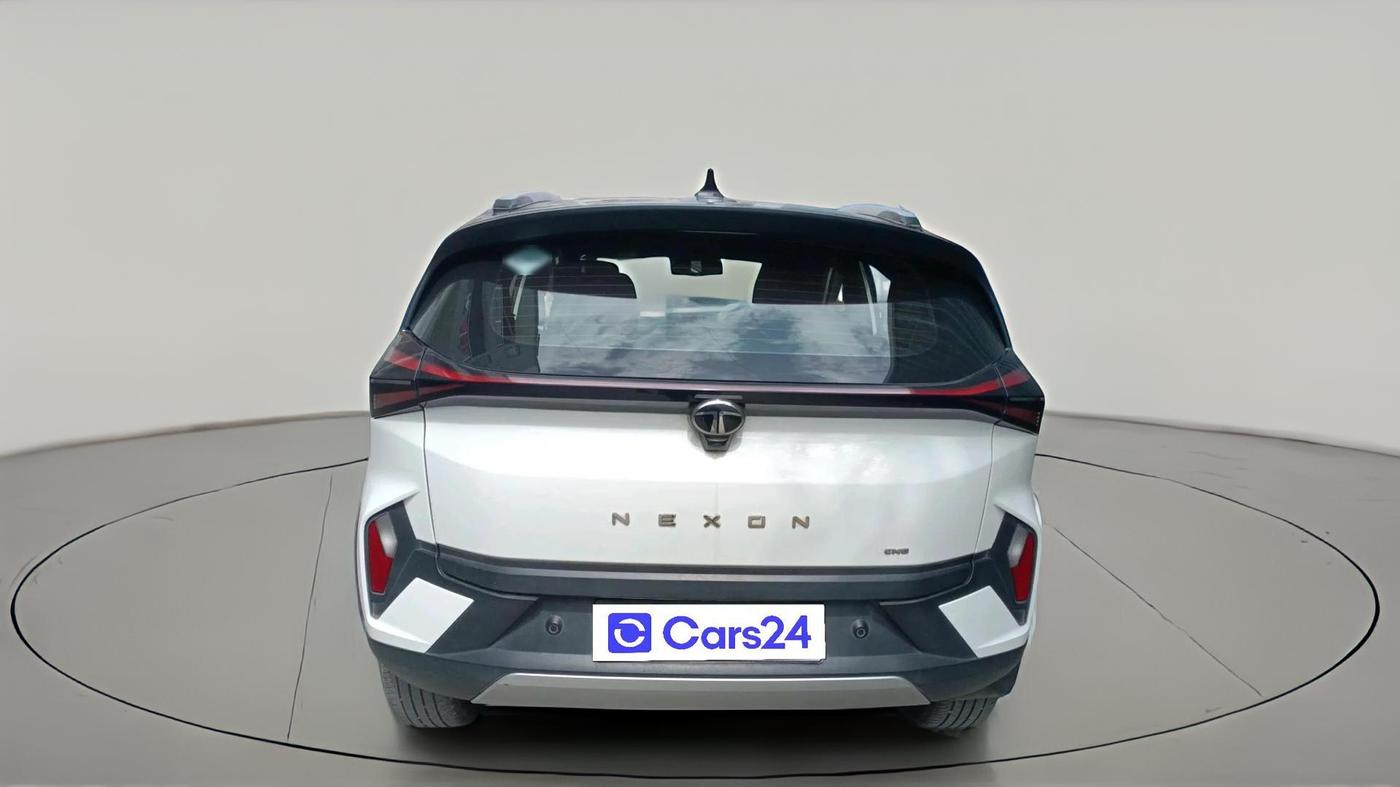 2024 Tata NEXON Fearless Plus (PS) 1.2 iCNG 6MT Dual Tone, CNG, Manual, 38,212 km, exterior