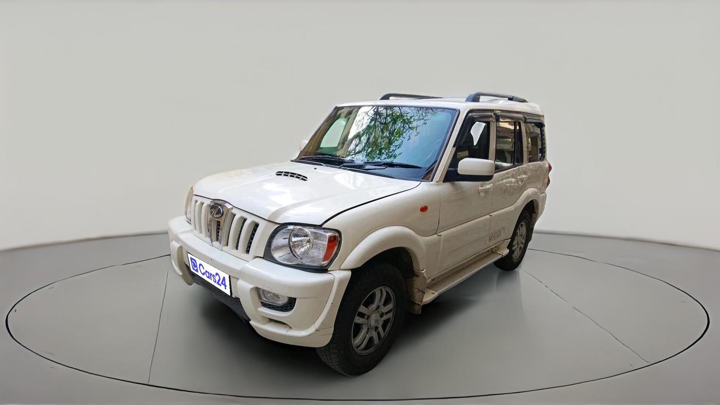 2013 Mahindra Scorpio VLX 2WD BS-III, Diesel, Manual, 3,77,579 km, exterior