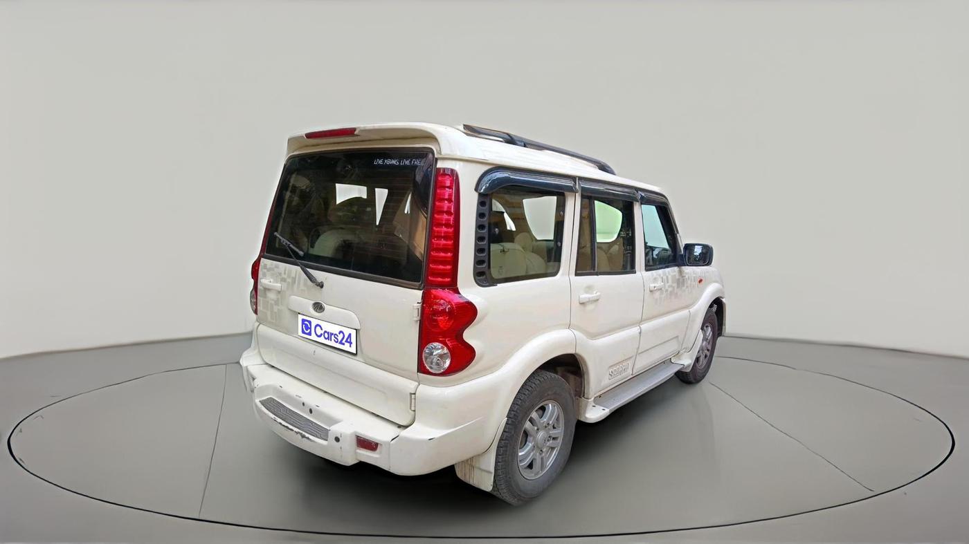 2013 Mahindra Scorpio VLX 2WD BS-III, Diesel, Manual, 3,77,579 km, exterior