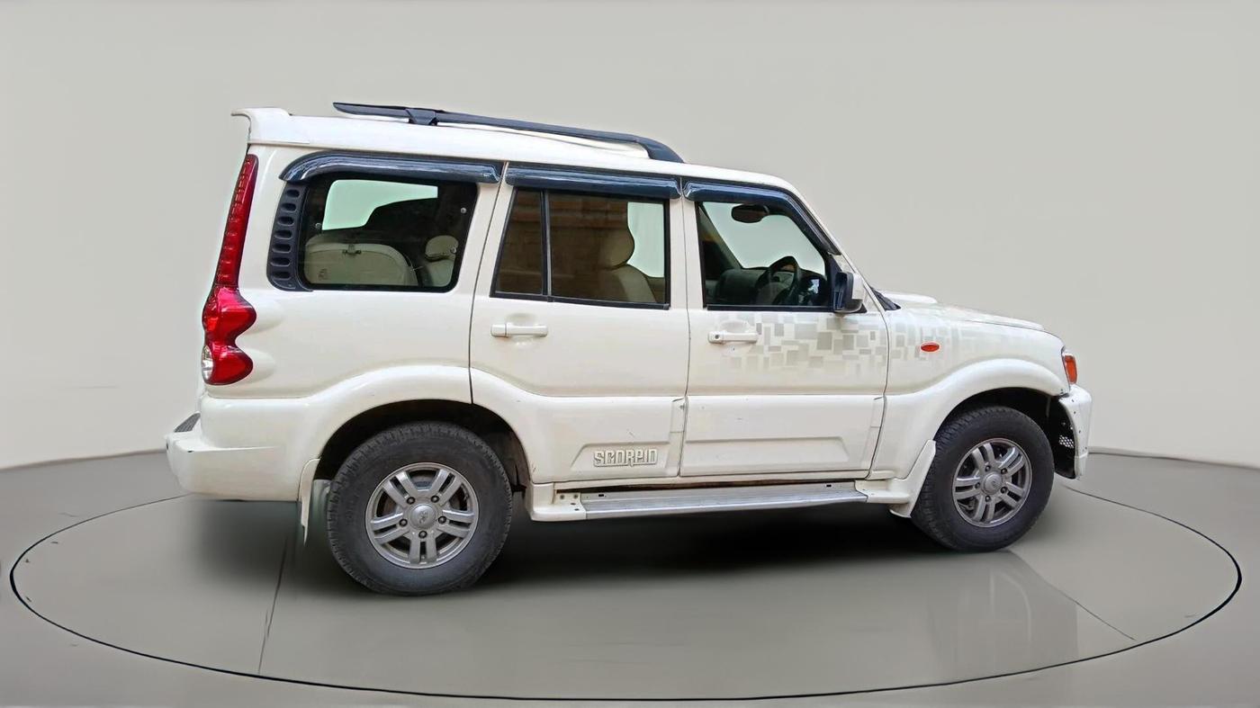 2013 Mahindra Scorpio VLX 2WD BS-III, Diesel, Manual, 3,77,579 km, exterior