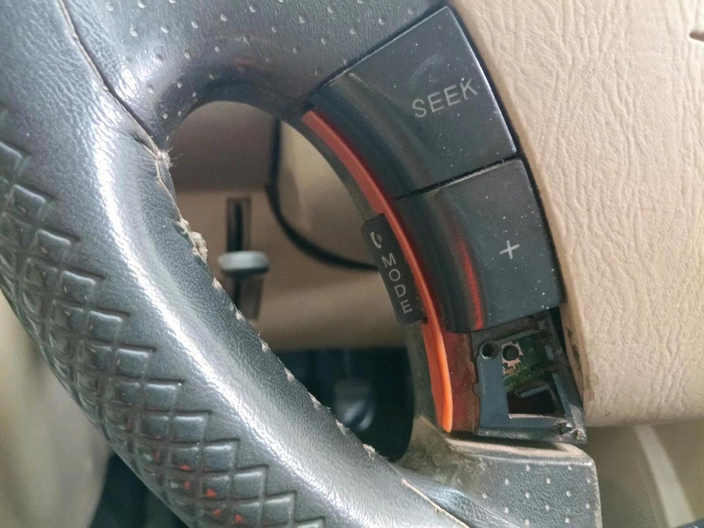 2013 Mahindra Scorpio VLX 2WD BS-III, Diesel, Manual, 3,77,579 km, interior