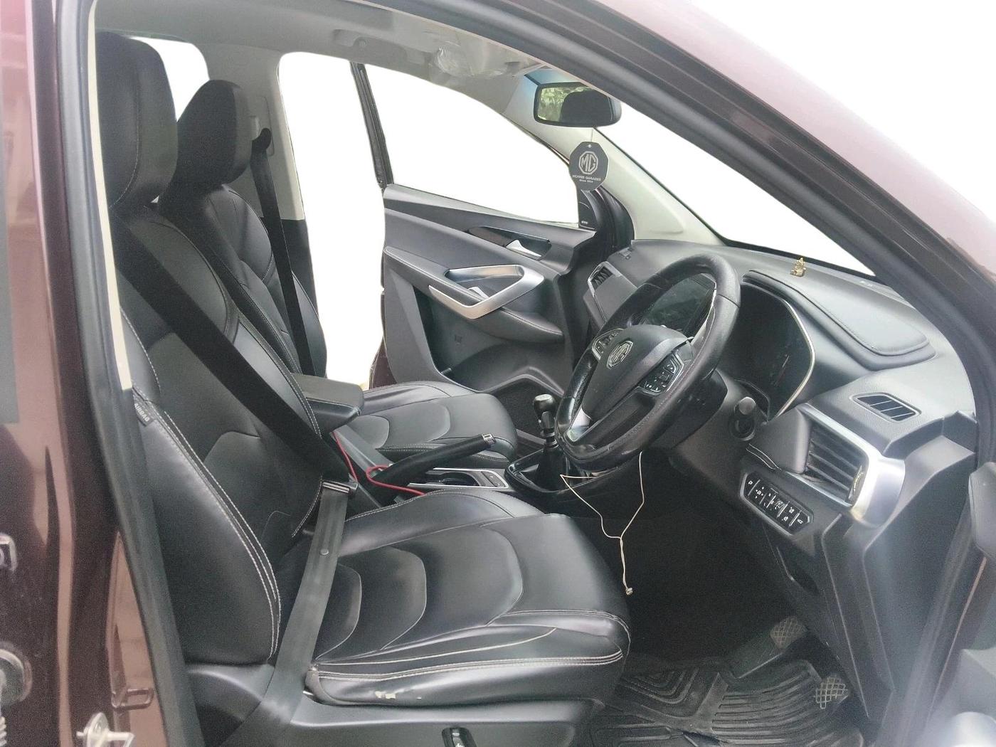 2019 MG HECTOR SHARP 2.0 DIESEL, Diesel, Manual, 1,16,843 km, interior