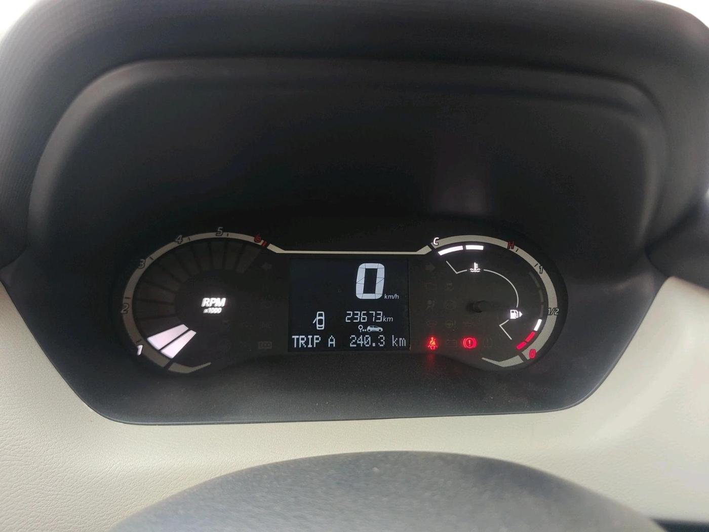 2022 Nissan MAGNITE XV EXECUTIVE, Petrol, Manual, 23,673 km, interior