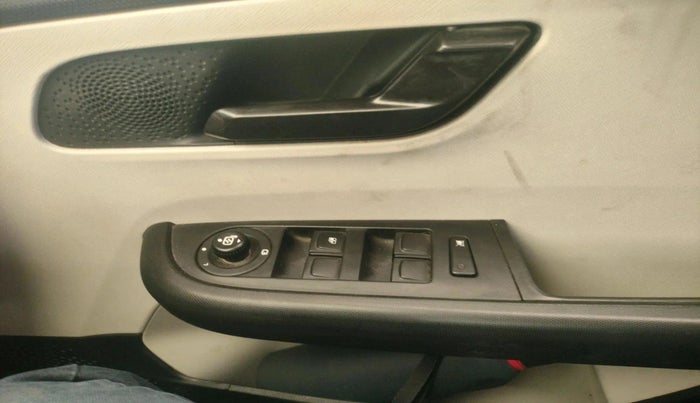 2022 Tata ALTROZ XT DIESEL, Diesel, Manual, 42,922 km, interior