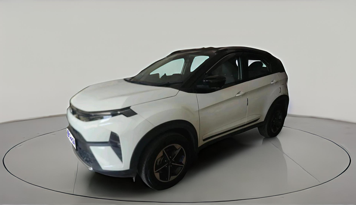 2025 Tata NEXON FEARLESS + SUNROOF DUAL TONE 1.5 DIESEL, Diesel, Manual, 24,410 km, exterior