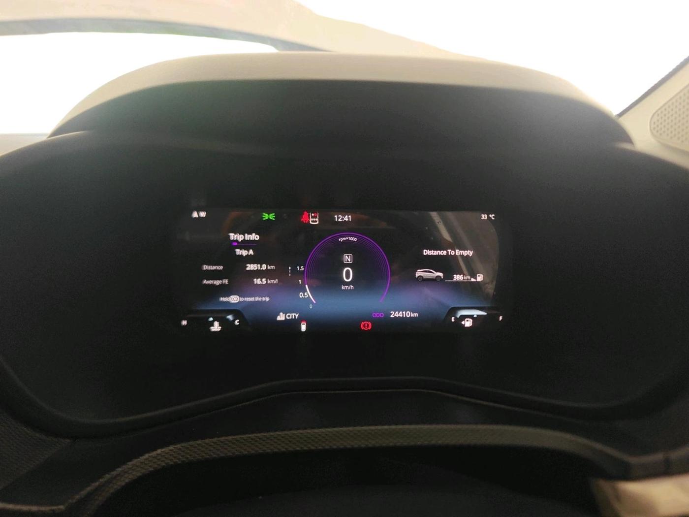 2025 Tata NEXON FEARLESS + SUNROOF DUAL TONE 1.5 DIESEL, Diesel, Manual, 24,410 km, interior