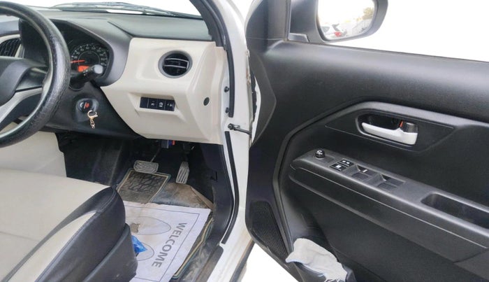 2023 Maruti New Wagon-R VXI 1.0 AMT, Petrol, Automatic, 7,888 km, interior