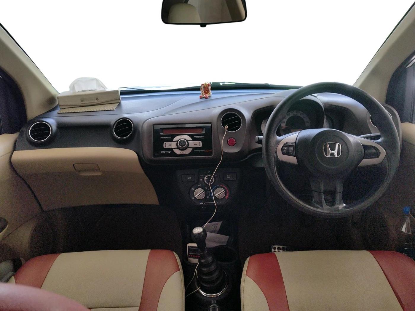 2013 Honda Brio S MT, Petrol, Manual, 1,24,904 km, interior