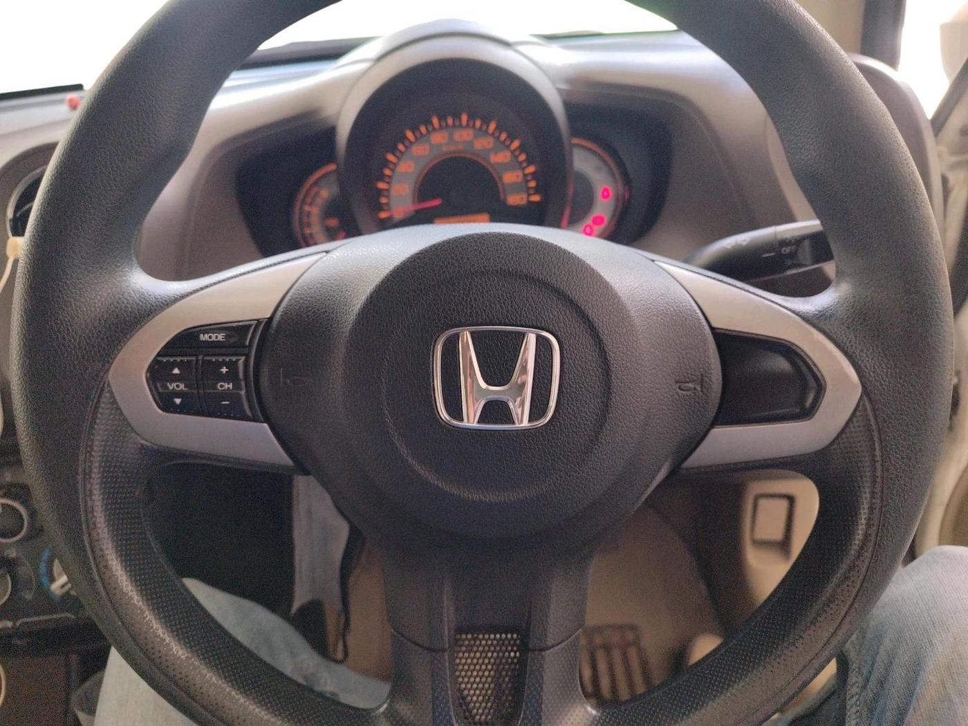 2013 Honda Brio S MT, Petrol, Manual, 1,24,904 km, interior