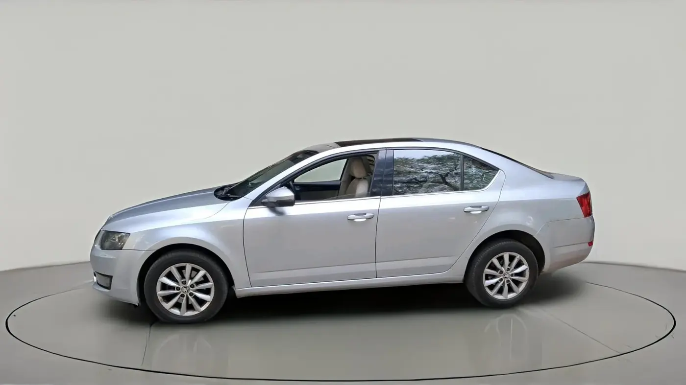 2016 Skoda Octavia 2.0 TDI CR STYLE PLUS AT, Diesel, Automatic, 2,34,575 km, exterior