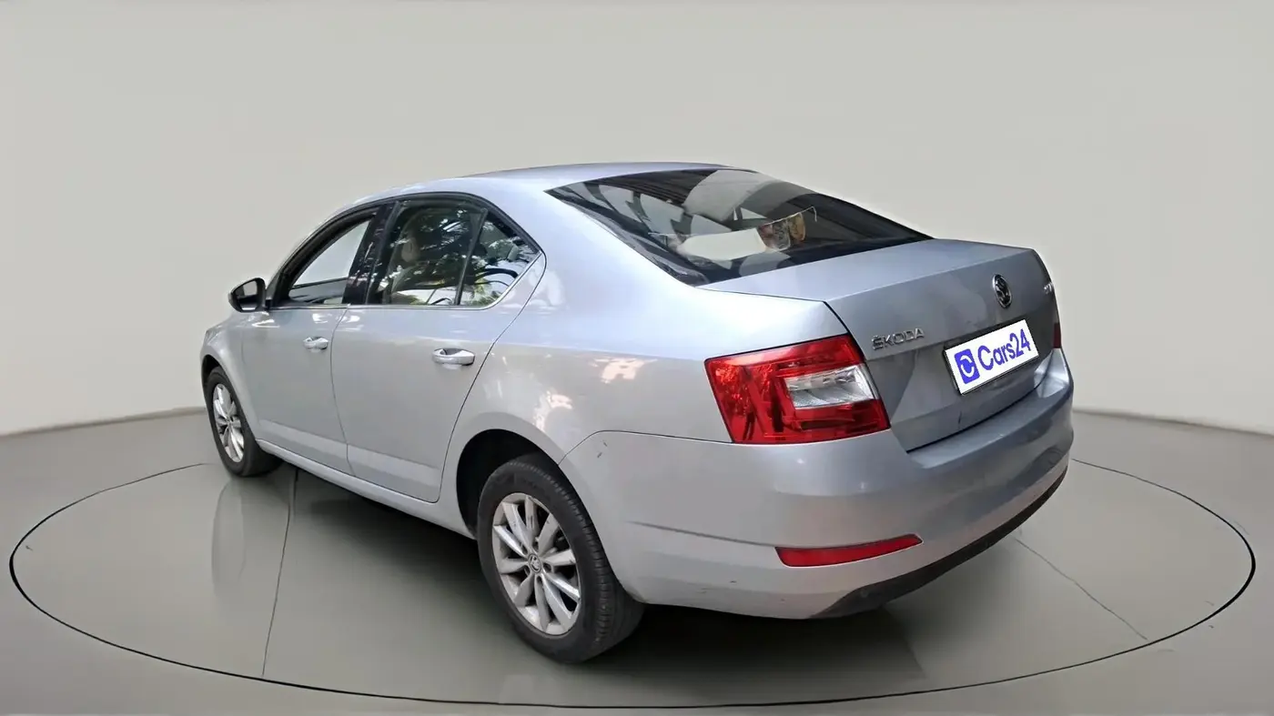 2016 Skoda Octavia 2.0 TDI CR STYLE PLUS AT, Diesel, Automatic, 2,34,575 km, exterior