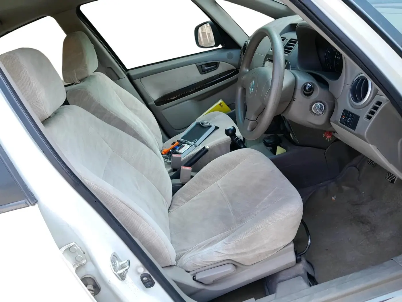 2011 Maruti SX4 VDI, Diesel, Manual, 1,53,197 km, interior