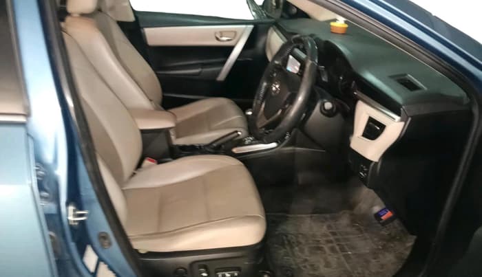2014 Toyota Corolla Altis VL CVT PETROL, Petrol, Automatic, 1,13,008 km, interior