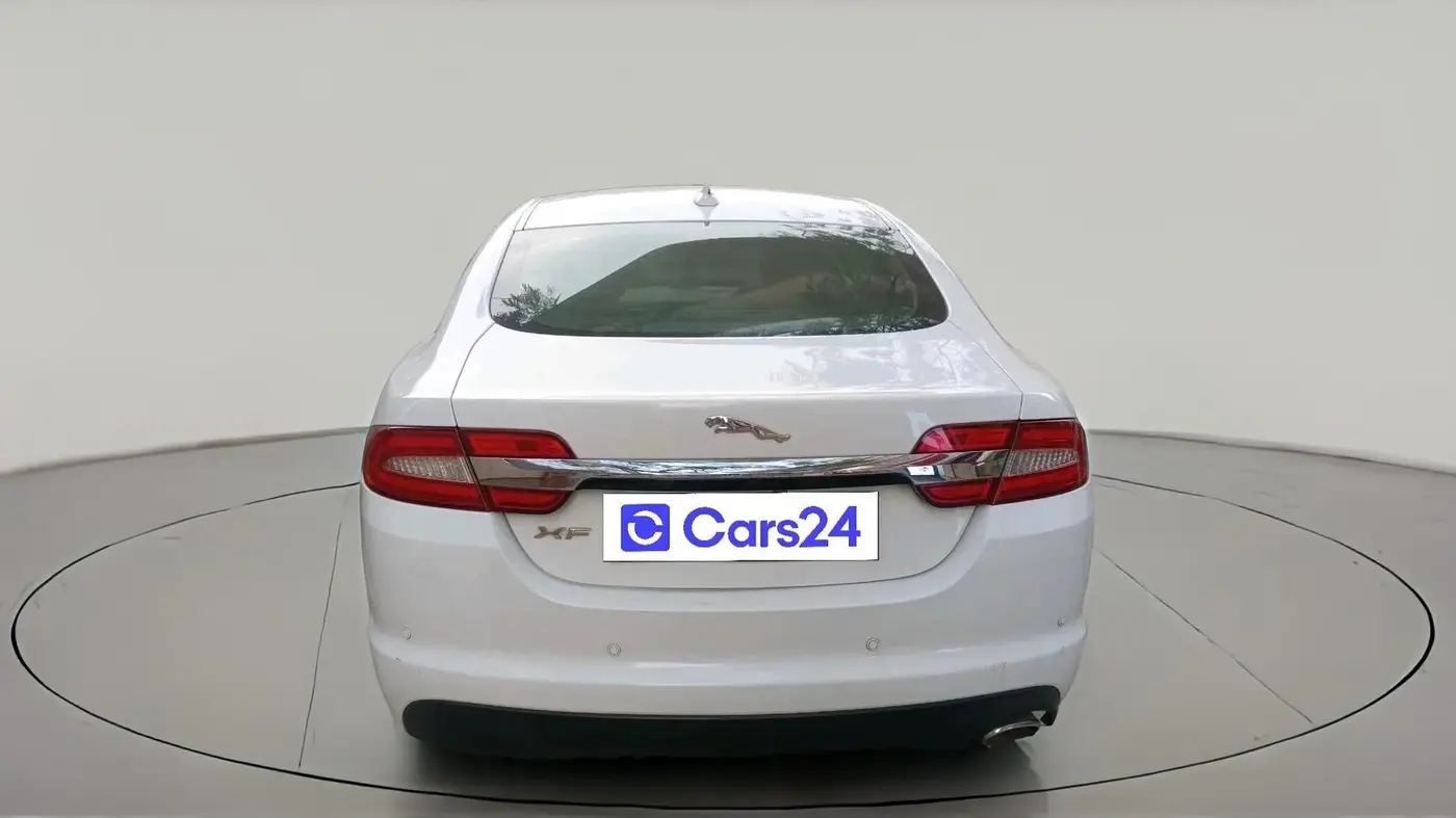 2014 Jaguar XF 2.2 DIESEL LUXURY, Diesel, Automatic, 1,01,685 km, exterior