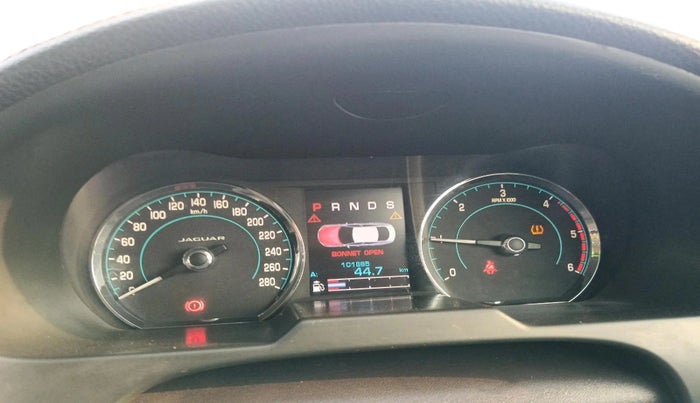 2014 Jaguar XF 2.2 DIESEL LUXURY, Diesel, Automatic, 1,01,685 km, interior