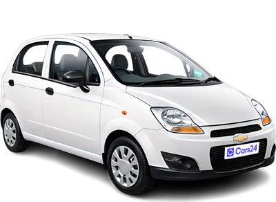 2013 Chevrolet Spark - Hatchback - Petrol - Manual - ₹1.07 lakh