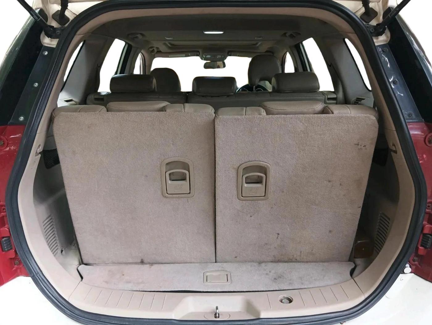 2017 Mahindra XUV500 W10, Diesel, Manual, 1,63,319 km, exterior